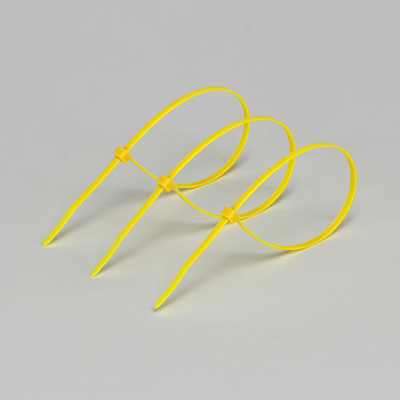 Auto de nylon amarelo das cintas plásticas 3.6mmX250mm da multi finalidade que trava as 66 cintas plásticas de nylon